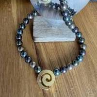 Wunderschöne handgefertigte Perlenkette mit Designer Zwischenteil,moderne Perlenkette,Perlenschmuck, Bild 3