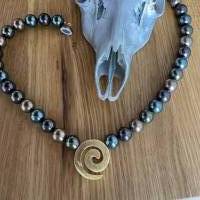 Wunderschöne handgefertigte Perlenkette mit Designer Zwischenteil,moderne Perlenkette,Perlenschmuck, Bild 9