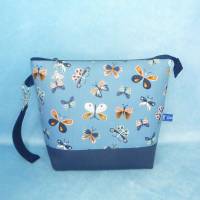 Projekttasche M mit Schmetterlingen auf blau | Handarbeitstasche mit Reißverschluss | Strickbeutel für unterwegs Bild 3