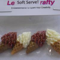 Let´s Get Crafty  Button      Eis in der Waffel (1 Pck.)    Soft Serve! Bild 1