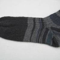 Socken Männersocken handgestrickt Größe 48 bis 49 mit bequemer Ferse ➜ Bild 4