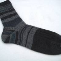 Socken Männersocken handgestrickt Größe 48 bis 49 mit bequemer Ferse ➜ Bild 8
