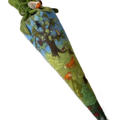 einmalige Schultüte aus Filz für Jungen und Mädchen, die den Wald lieben, Zuckertütenhülle Wald aus Filz