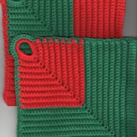 T0021 gehäkelt 2 Topflappen 100% Baumwolle Handarbeit rot dunkelgrün grün Küche Größe: ca. 18 x 18 cm Bild 1
