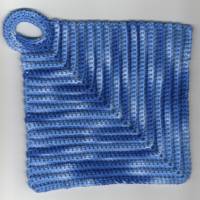 T0023 gehäkelt 2 Topflappen und Untersetzer aus Baumwolle in Handarbeit hergestellt blau meliert Bild 3