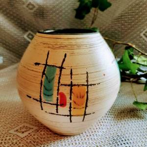 Vase aus den 1960er Jahren Bild 2