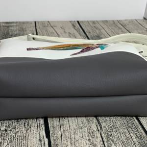 Schildkröte - Tasche - Umhängetasche Milow Handmade und bestickt - aus Kunstleder mit passendem Schultergurt Bild 8