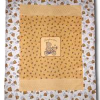 Personalisierte Babydecke Stickmotiv Honigbienchen kuschelige Fleecedecke Shannon Fabrics Kinderwagendecke Bienendecke Bild 2
