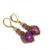 leichte Ohrringe pink violett funkelnd in Acryl handbemalt goldfarben boho edel hippy Bild 1