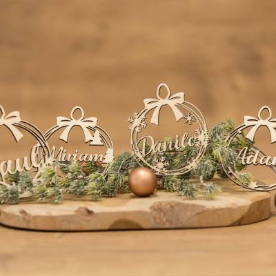 Personalisierte Christbaumkugeln / Weihnachtskugeln aus Holz / Weihnachtsgeschenk / Weihnachtsbaumschmuck