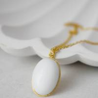 Kette Jade Damen, ovale weiße Jade Gold Kette, Edelstein Halskette, Anhänger, Halskette weißer Stein, lange Kette Bild 5