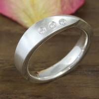 Schmaler Ring aus Silber 925/- mit Zirkonia, verdreht Bild 2