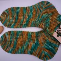 Socken Damensocken Kurzsocken handgestrickt grün mit curryfarben in unregelmässigem Verlauf Größe 38/39 Bild 3