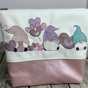 Zwerge - Wichtel - Gnome - Tasche Handtasche Umhängetasche aus tollem Kunstleder handmade bestickt - weiß - rosa Bild 7