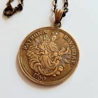 Münze an Kette , vintage Bild 1