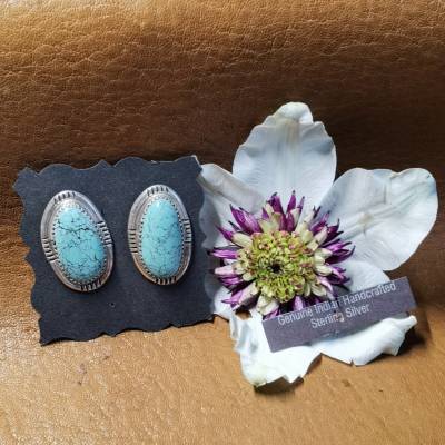 Navajo Ohrringe aus 925er Silber mit Arizona Türkis – Einzelstück Ohrstecker Unikat