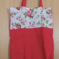 Tasche / Beutel Einkaufsbeutel, Stofftasche mit Rosen auf rot - der Umwelt zuliebe Bild 1