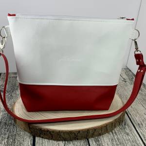 la musica Milow Tasche Handtasche Umhängetasche aus tollem Kunstleder weiß und rot handmade bestickt Musik Noten Klavier Bild 3