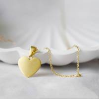 Halskette mit Herz Gold, filigrane Goldkette mit Herz Anhänger, Edelstahlschmuck, Brautjungfern, Geschenk Freundin Bild 1