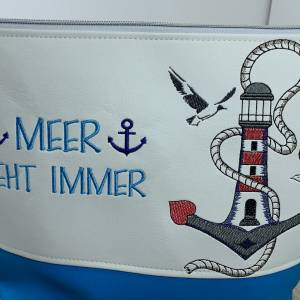 Umhängetasche maritim bestickt - Anker - Meer geht immer - aus Kunstleder mit passendem Schultergurt - Leuchtturm Bild 2