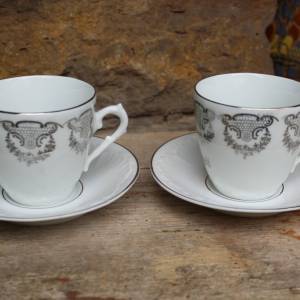 2 antike Kaffeetassen "Zur Silberhochzeit" Spruchtasse Tasse Sammeltasse  um 1900 - 1910 Bild 2