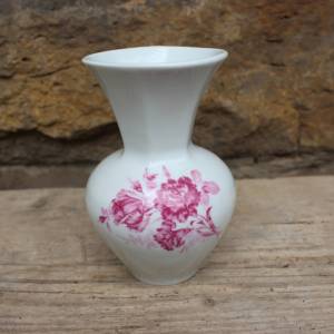kleine Vase Rosen Nelken Dekor Fasold & Stauch Porzellan Thüringen DDR Bild 1