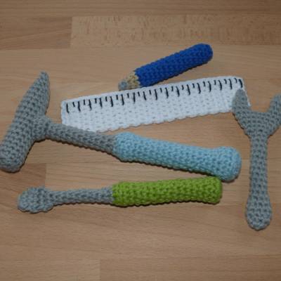 Häkelanleitung Kleinkind-Werkzeug zum Spielen, 5 Teile, pdf-Datei