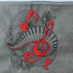 la musica Milow Tasche Handtasche Umhängetasche aus tollem Kunstleder und Möbelstoff Wildlederoptik handmade bestickt Bild 2