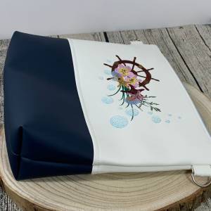 Steuerrad - Meer - maritim - Umhängetasche - Tasche Milow - Handtasche - aus Kunstleder genäht und bestickt Bild 4
