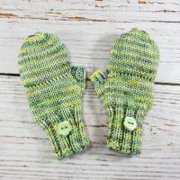 Fäustlinge für Babys mit Kappe Hellgrün handgefärbte Wolle Bild 5