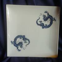 Besondere Platte im Asiastil mit blauen Drachen Bild 1