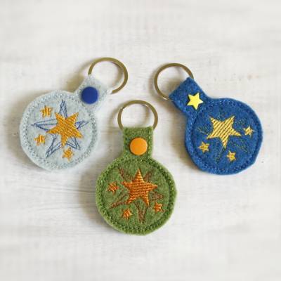 Bestickter Schlüsselanhänger aus Filz "Stern" *Farben individuell wählbar