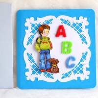 Glückwunschkarte zum Schulanfang blau-hellblau, Junge mit Filzbuchstaben ABC (9) Bild 3
