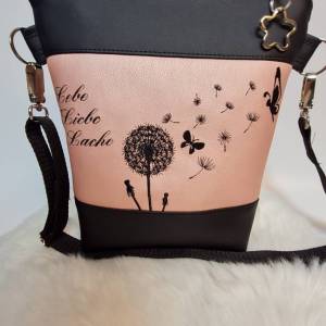 Kleine Handtasche Pusteblume weiss  Umhängetasche  rosa schwarze Tasche mit Anhänger Kunstleder Bild 1