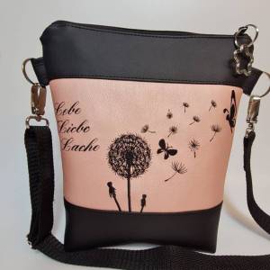 Kleine Handtasche Pusteblume weiss  Umhängetasche  rosa schwarze Tasche mit Anhänger Kunstleder Bild 3