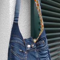 Beuteltasche 'Sophie', Jeans-Upcycling, 2 in 1, beidseitig tragbar, Verschlussriegel, Unikat hessmade Bild 6