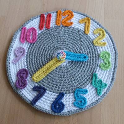 Häkelanleitung Uhr mit beweglichen Zeigern, Lernspielzeug, pdf-Datei