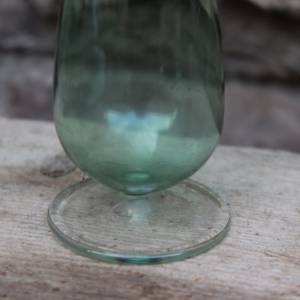 filigrane kleine Vase Kelch zartgrünes Glas mundgeblasen Lauscha 70er Jahre Vintage DDR Bild 3