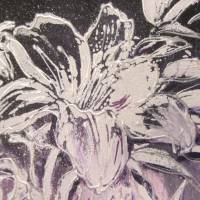 MAGICAL LILIES  -  Mixed-Media Blumenbild auf Leinwand mit Glitter Bild 10