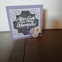 Geburtstagskarte für eine Frau in lila mit einer Blume Bild 1