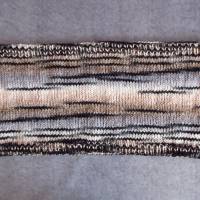 Großer Schlauchschal mit tollem Farbverlauf, gestrickt aus weicher Wolle, Rundschal, Loop, Schal Bild 4