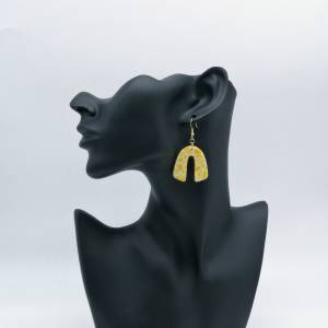 große gelbe Ohrringe aus PolymerClay Bild 9