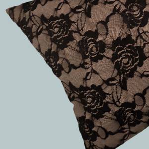 Kissenbezug Spitze Rosen in schwarz beige. Geschenke für Frauen. Eine Kissenhülle 40x40 cm ohne Kissenfüllung ist im Lie Bild 7