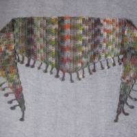 Schaltuch grau-bunt mit Farbverlauf, Schal, aus weicher Wolle gehäkelt Bild 2