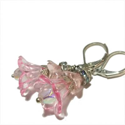 Ohrringe Knospen funkelnd in rosa irisierend Glasperle handgemacht candy colour im Edelhippy look zum boho chic