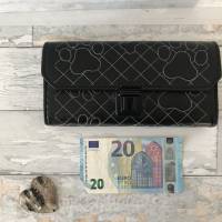 Geldbörse Geldbeutel Geldtasche Kunstleder bestickt Hundeknochen Pfoten schwarz weiß Bild 3