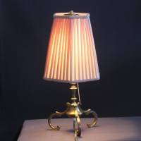 Tischlampe Vintage Messingfuß mit Seidenschirm Bild 1