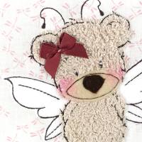 Personalisiertes Kissen zur Geburt oder Taufe, mit Schmetterlings Teddy Bild 5