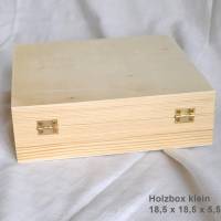 Erinnerungsbox aus Holz Taufe Motiv Segelboot Bild 8