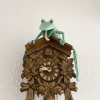 Die "Kuckuck, wo ist die Fliege?-Uhr", Kuckucksuhr, Wandobjekt, Frosch, Froschkönig, Kunstobjekt, Skulptur Bild 7